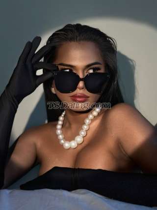 trans girl PaulinaEvans 7479940