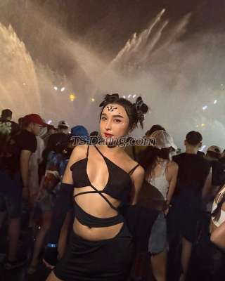 trans girl Pawanun 1149480