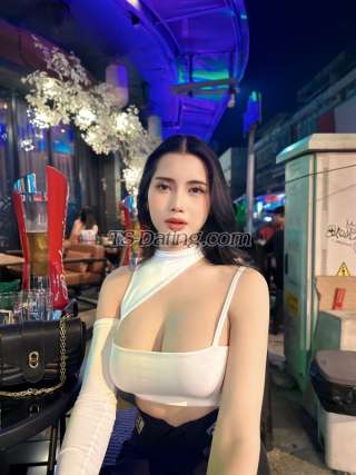 trans girl Peachzy 3144382