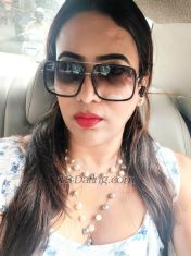 Pearly90 Bangalore Transex Ciao. Sono Pearly. Sono qui per divertirmi ed esplorare cose nuove. Sono estremamente professionale e diretta. Non mi piace vantarmi. Sono qui solo per servizi autentici e persone autentiche. Se mi tratti bene, ti tratterò al meglio ☺️. Felice di soddisfare tutti i tuoi desideri nascosti e le tue fantasie inesplorate. Preparati per un viaggio erotico. Ciao.