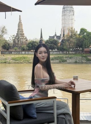 trans girl Pimlalyn 3658059