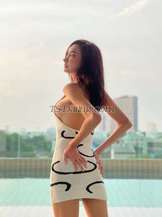 trans girl Ployzaii 2539527