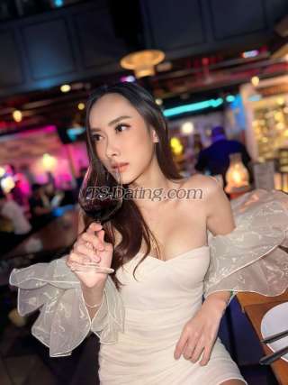 trans girl Ployzaii 7944868