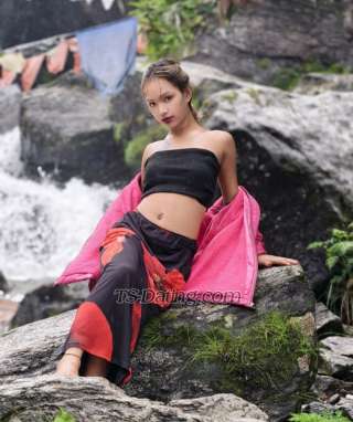 trans girl PoonamJaan 1822758