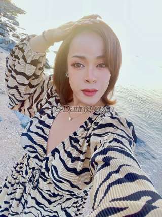 trans girl PoppyThailand 0366397