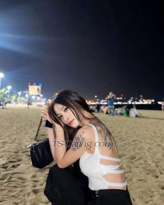 trans girl Pranatcha 0145534