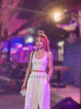 trans girl Pranatcha 3327176