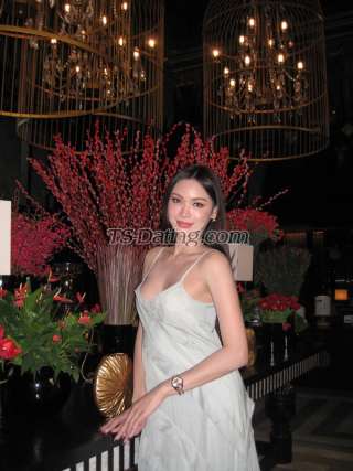 trans girl Pratya 1902708