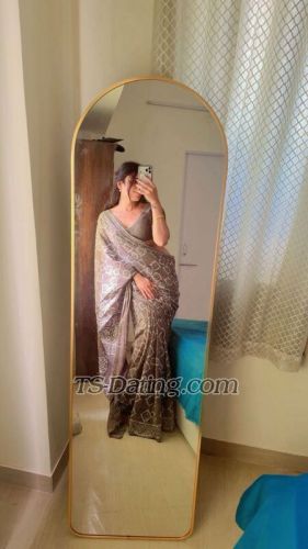 trans girl Preeti2000 2114433