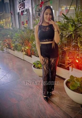 trans girl Preetyflora 3448556