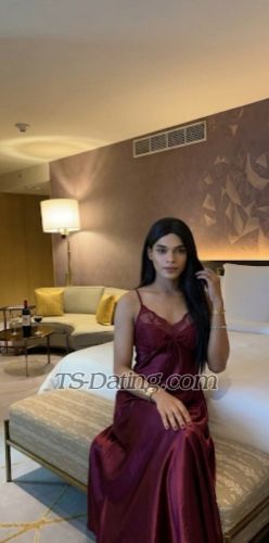 trans girl PriyaRoy21 1527396