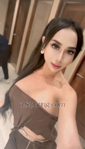 trans girl Putrilabora 8043826