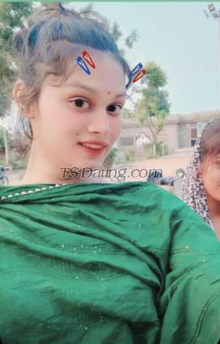 trans girl PyariMadhu 9395516