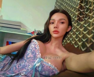 trans girl Pynklucky 6949472