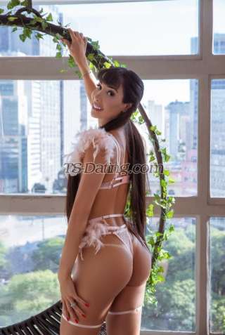 trans girl perolaxl 5201702