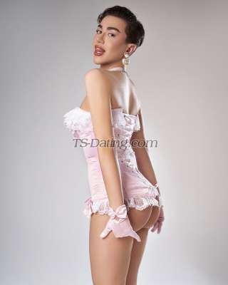 trans girl persianbaddie 9154873