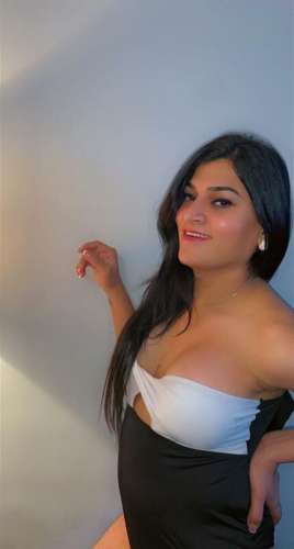 trans girl Aakritisharm 1814002