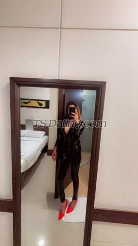 trans girl pinakisharma 5128789