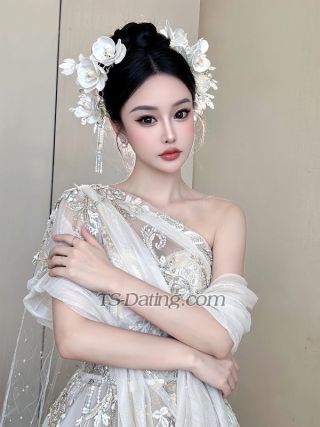 trans girl QINMENG 1117472