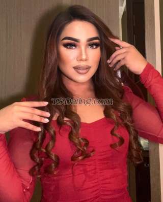 trans girl QishAdrianna 0116968