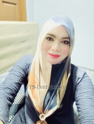 trans girl QistinaSalmi 3505134