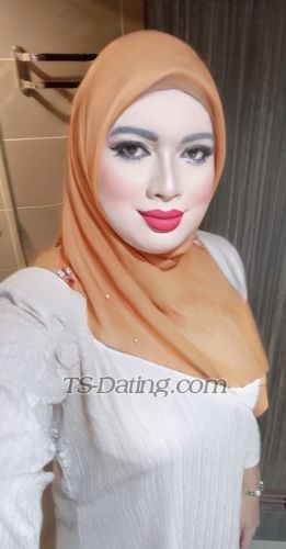 trans girl QistinaSalmi 5133840