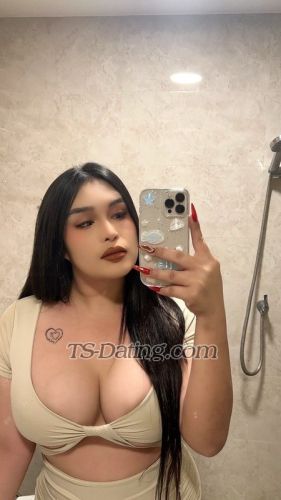 trans girl QueenEmerald 7851526
