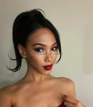 trans girl QueenHoney 0088496