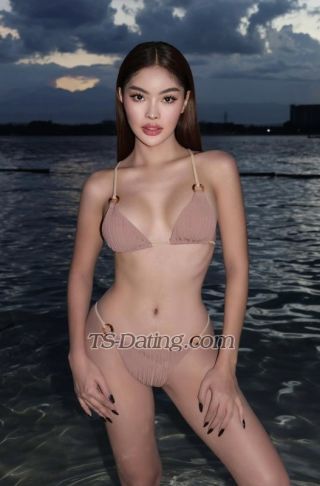 trans girl QueenIvy 8260289