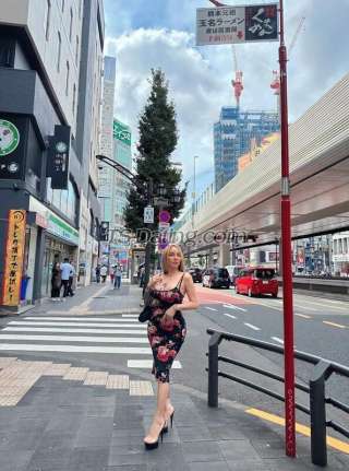 trans girl Queenmonica 4755520