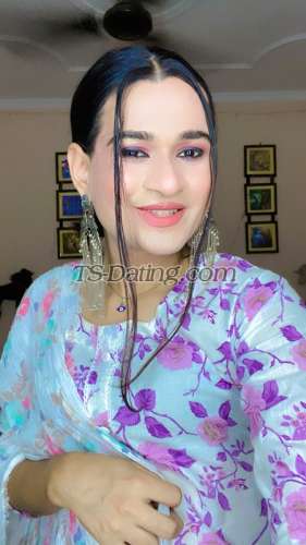 trans girl Queenpanda 4466064