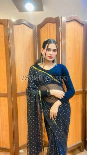 trans girl Queenpanda 8879192