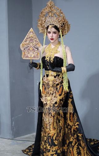 trans girl Queensha 9298885