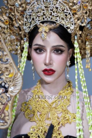 trans girl Queensha 9298917