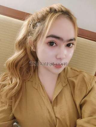 trans girl Queenzuidith 9834215