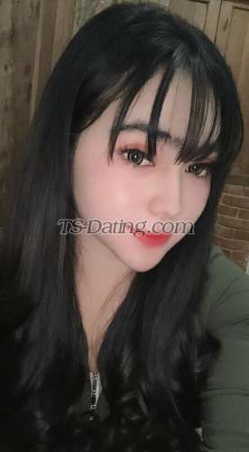 trans girl Queenzuidith 9834494