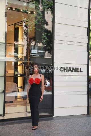 trans girl queenasian 3826378