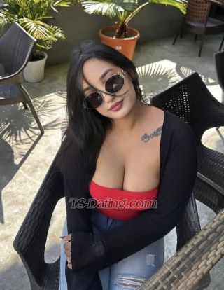 trans girl quirkyplum09 7185094