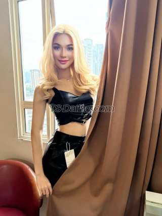 trans girl ROCKSTARTS 9734127