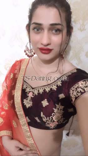 trans girl ROOHICD 6330784