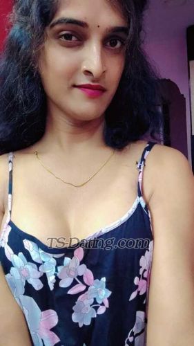 trans girl RadhaReddy 0176209