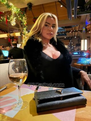 trans girl Rafaela25 8597388 trans girl Rafaela25 8597388