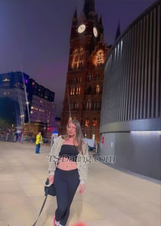 trans girl RaissaMarque 1008860