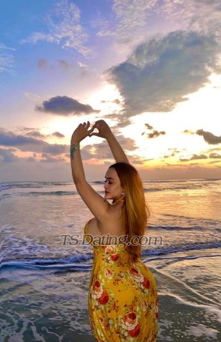 trans girl Raraamora97 4143996