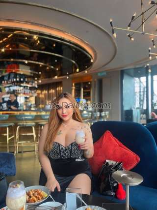 trans girl Raraamora97 6573160