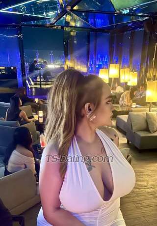 trans girl Raraamora97 8757075