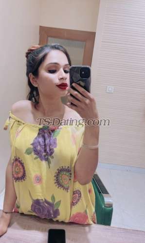 trans girl Rashmisinghan 2479656