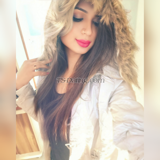 trans girl Rashmisinghan 5045981