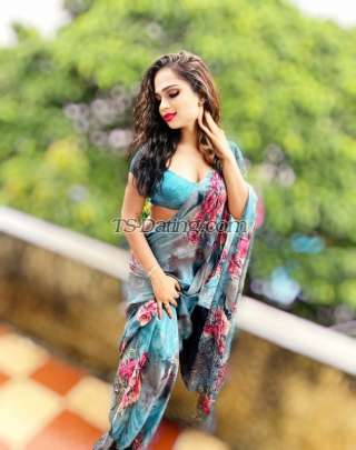 trans girl Rashmisinghan 5420858