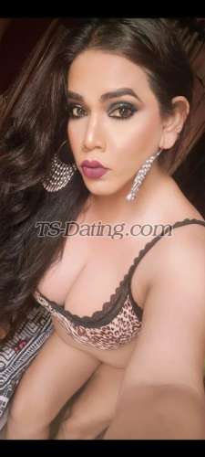 trans girl Raveena69 4465402